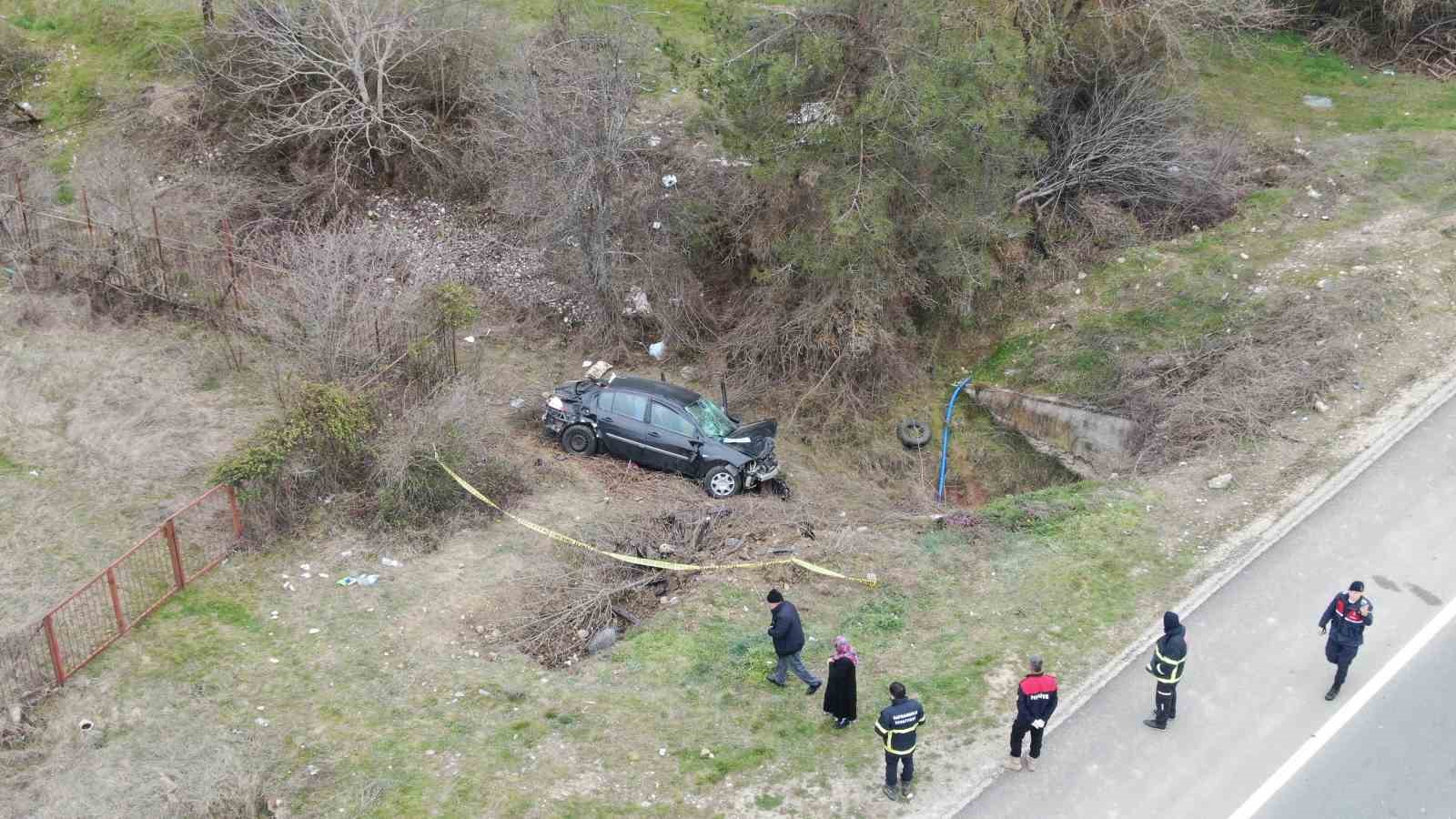 Bayram tatili yolunda feci kaza: 1 ölü, 4 yaralı
