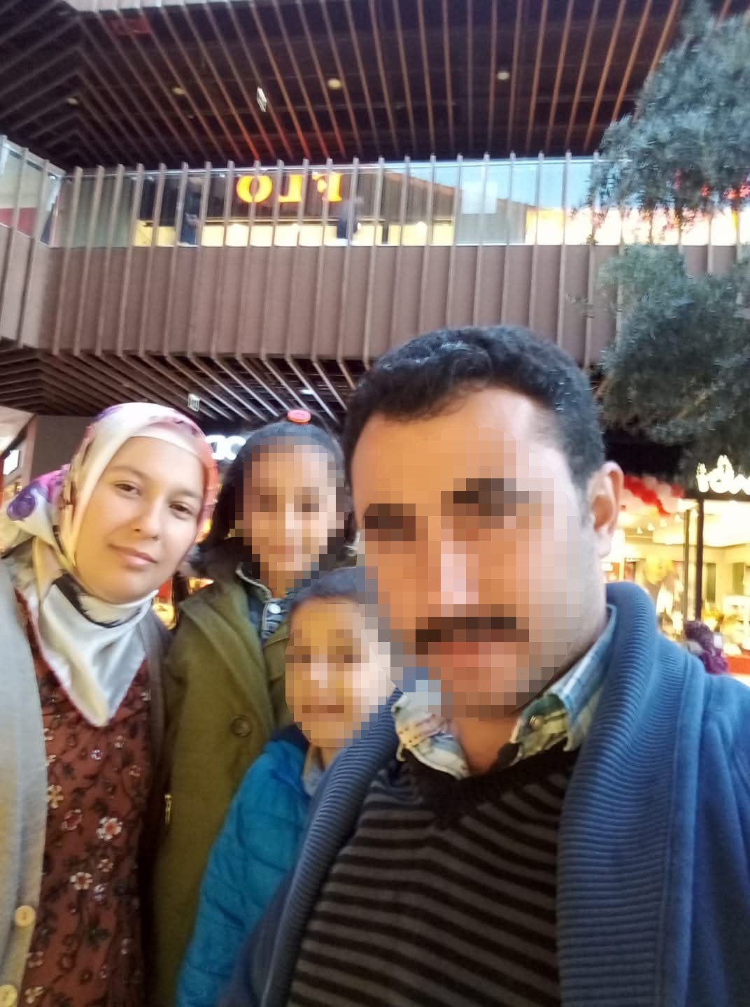 Bayramiç’te kocası tarafından av tüfeğiyle öldürülen kadın toprağa verildi
Bayramiç’te kocası tarafından av tüfeğiyle öldürülen kadın toprağa verildi