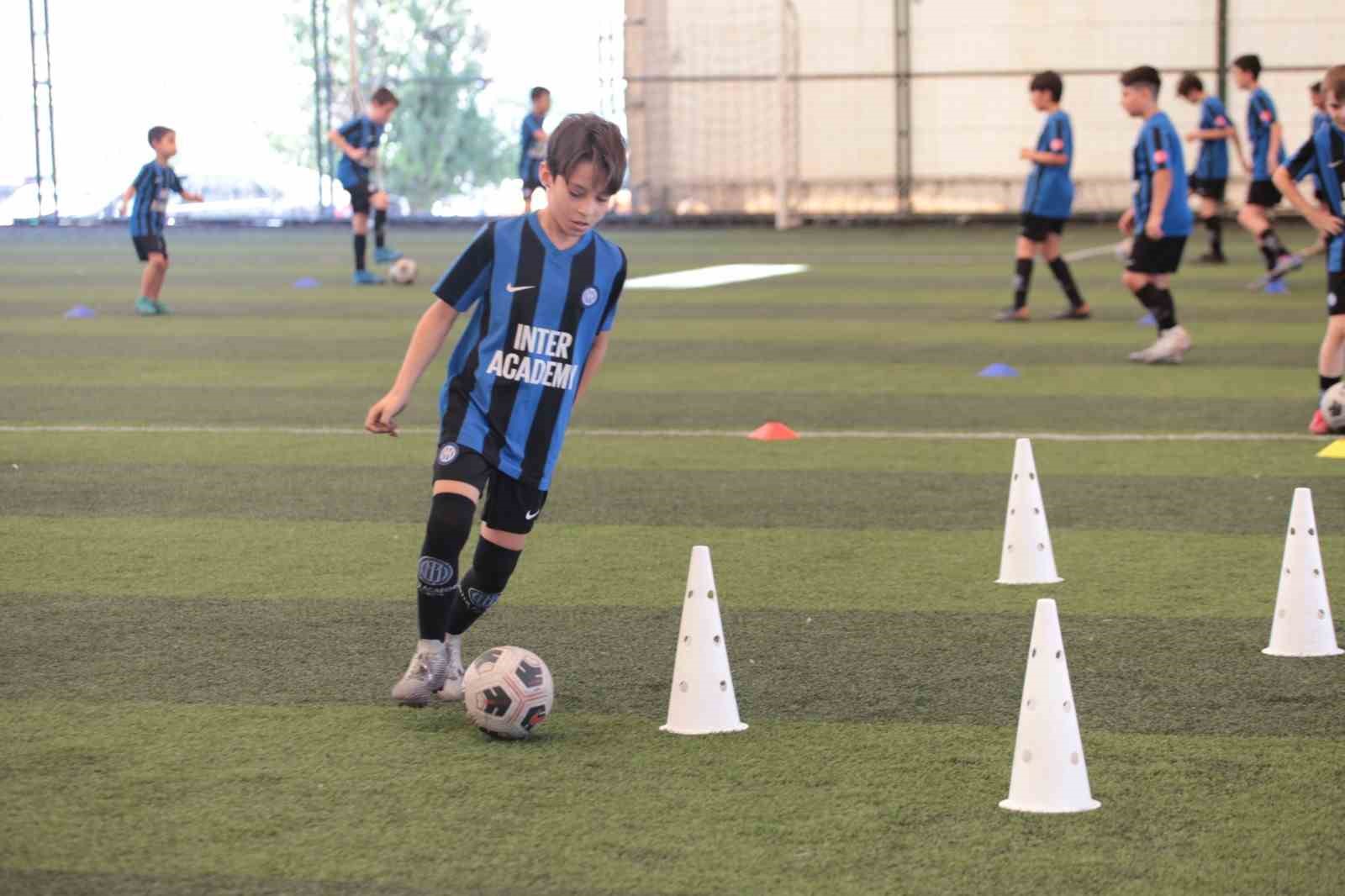 Bayram’ın en büyük hayali Fenerbahçe’nin şampiyonluğu ve futbolcu olmaktı
