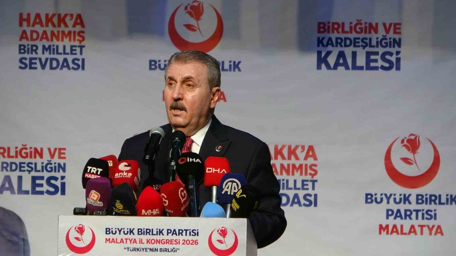 BBP Genel Başkanı Destici: "Deprem bölgeleri ayağa kalkıyor, devletimiz güçlüdür"

