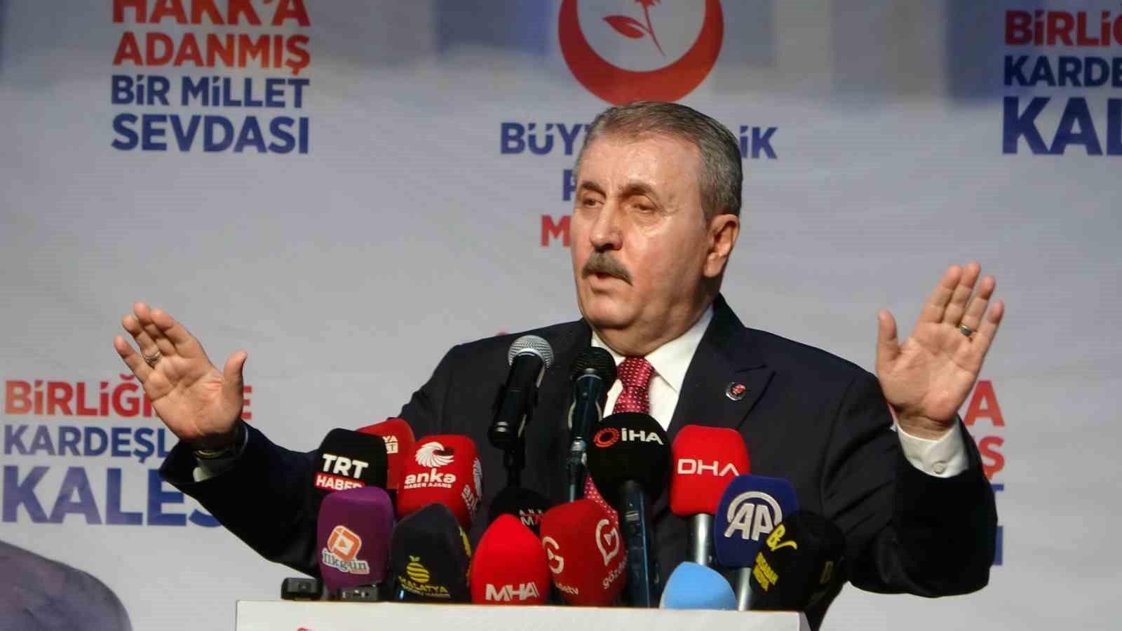 BBP Genel Başkanı Destici: "Deprem bölgeleri ayağa kalkıyor, devletimiz güçlüdür"
