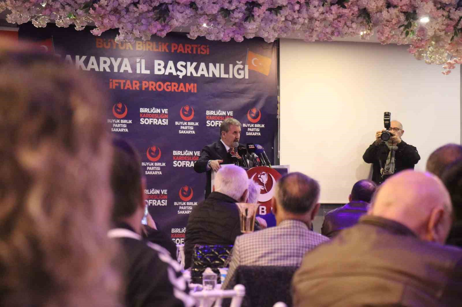 BBP Genel Başkanı Destici: "İşledikleri açık bir savaş suçudur ve mutlaka Trump da Netanyahu da yargılanmalıdır"
BBP Genel Başkanı Destici: "İşledikleri açık bir savaş suçudur ve mutlaka Trump da Netanyahu da yargılanmalıdır"