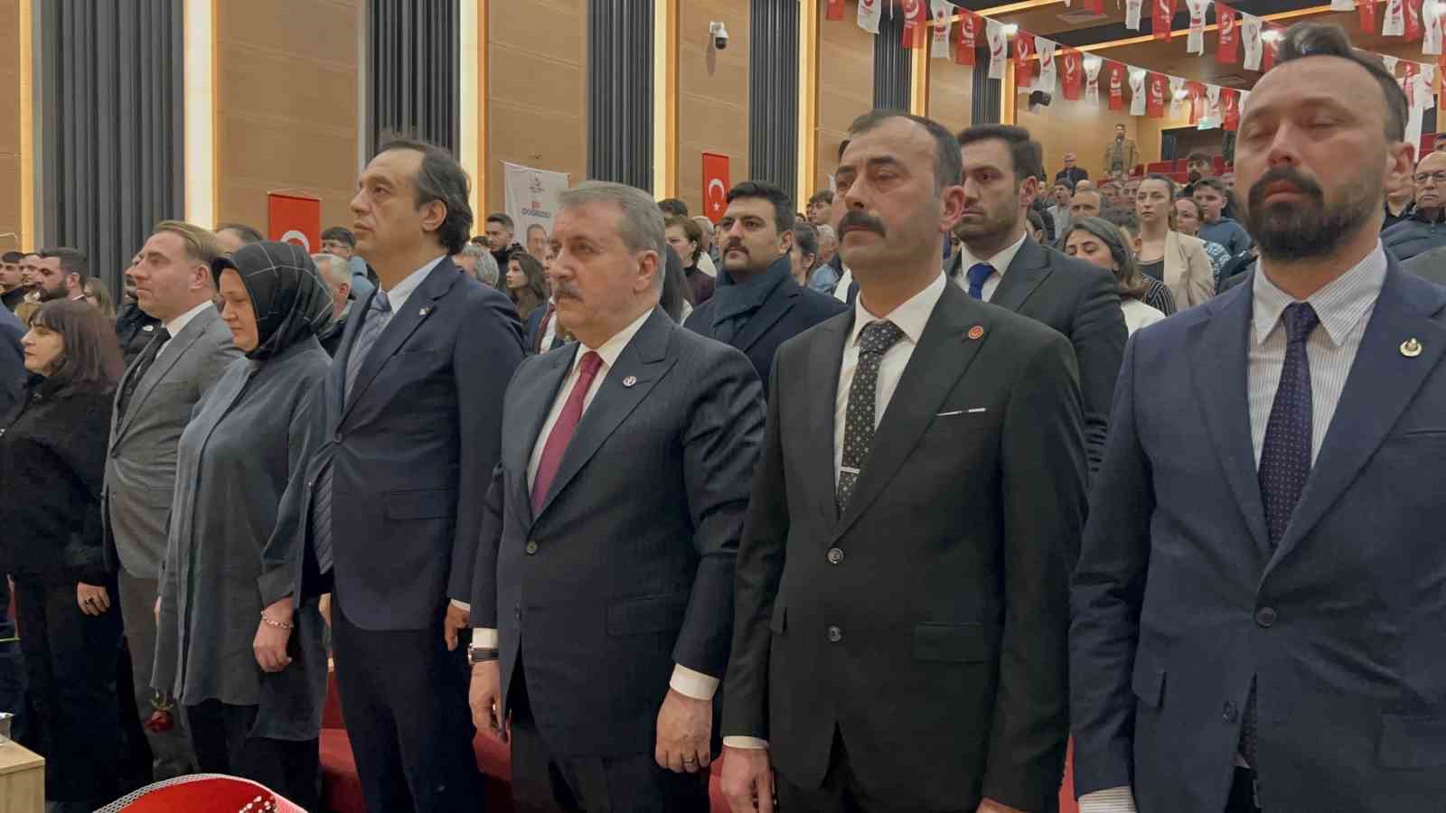 BBP Genel Başkanı Destici: "Terörle, teröristle müzakere olmaz, mücadele edilerek kökü kazınmalıdır"
