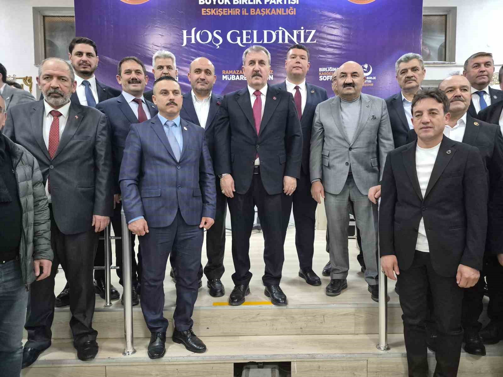 BBP Genel Başkanı Destici: "Zalimlerin de sırası gelecek ve yaptıkları zulümlerin hesabını tek tek ödeyecekler"
