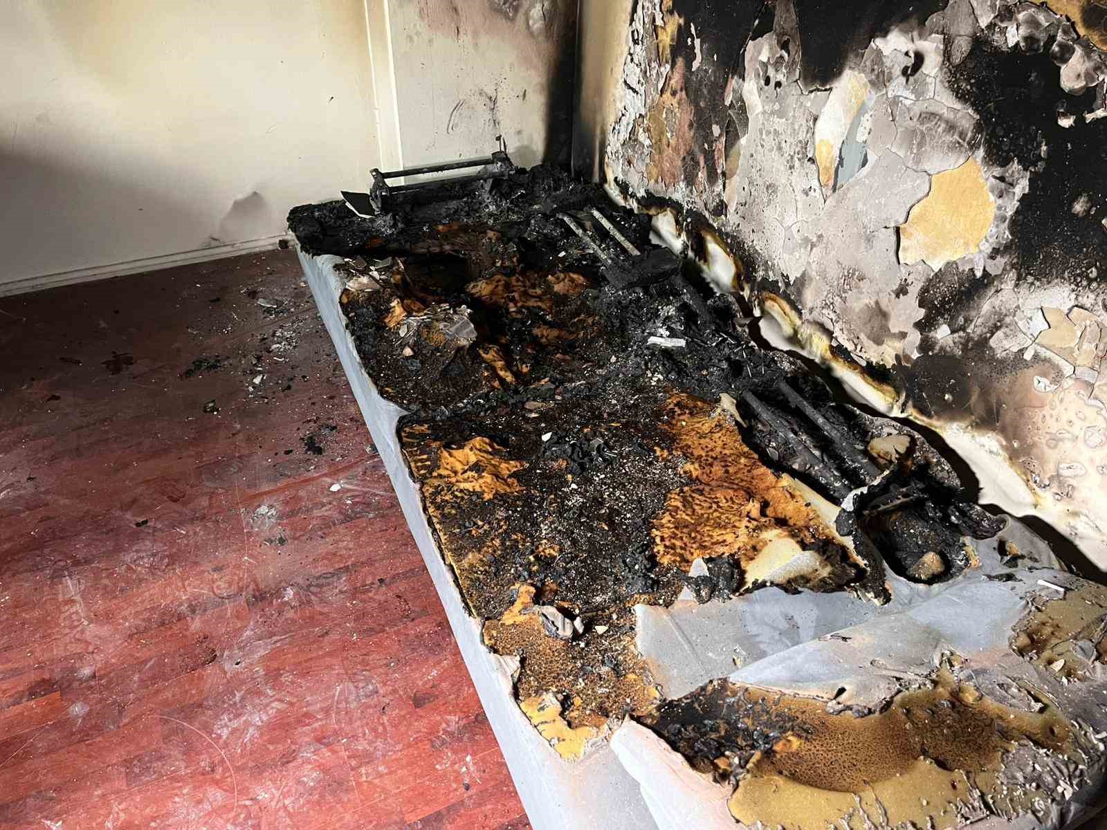 Bebeği üşümesin diye annesine taşındı, döndüğünde evinin kül olduğunu gördü
