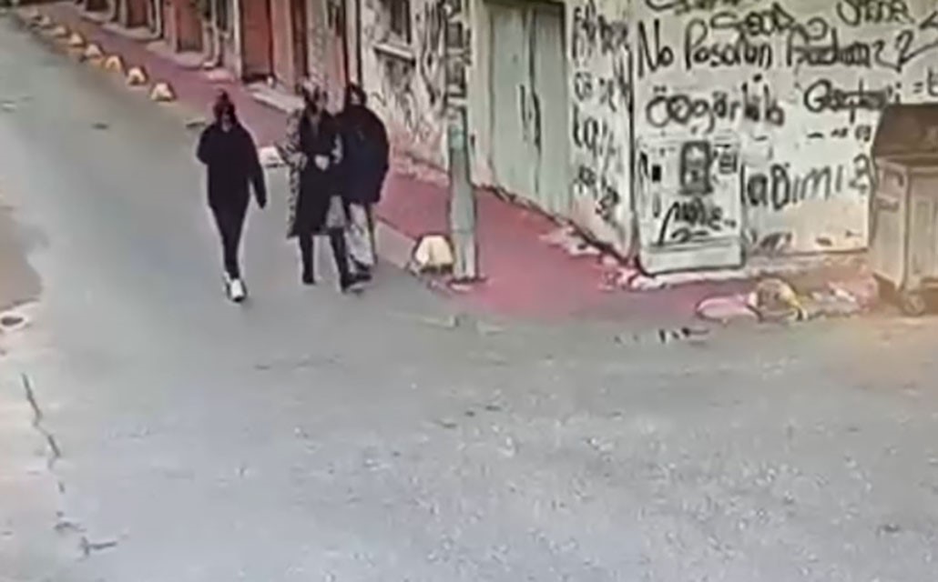 Bebek kamerasına kadar çalan kadın yakalandı
