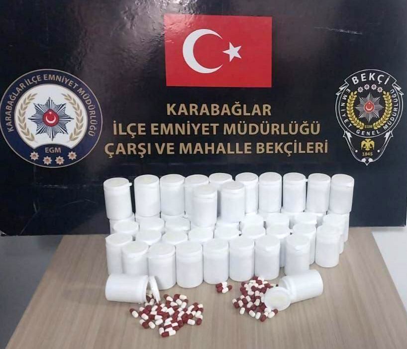 Bekçilerin dikkatinden kaçmadı: 2 bin 710 uyuşturucu hap ele geçirildi
