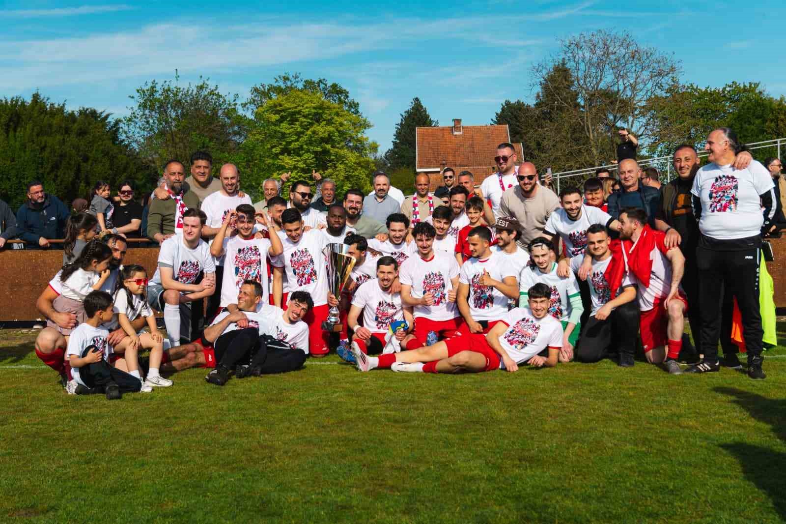 Belçika’da ilk kez bir Türk takımı şampiyon oldu
