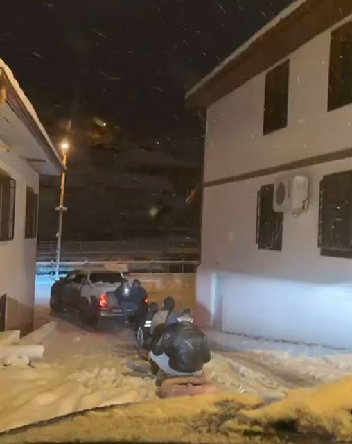 Belediye personelinden kar eğlencesi
