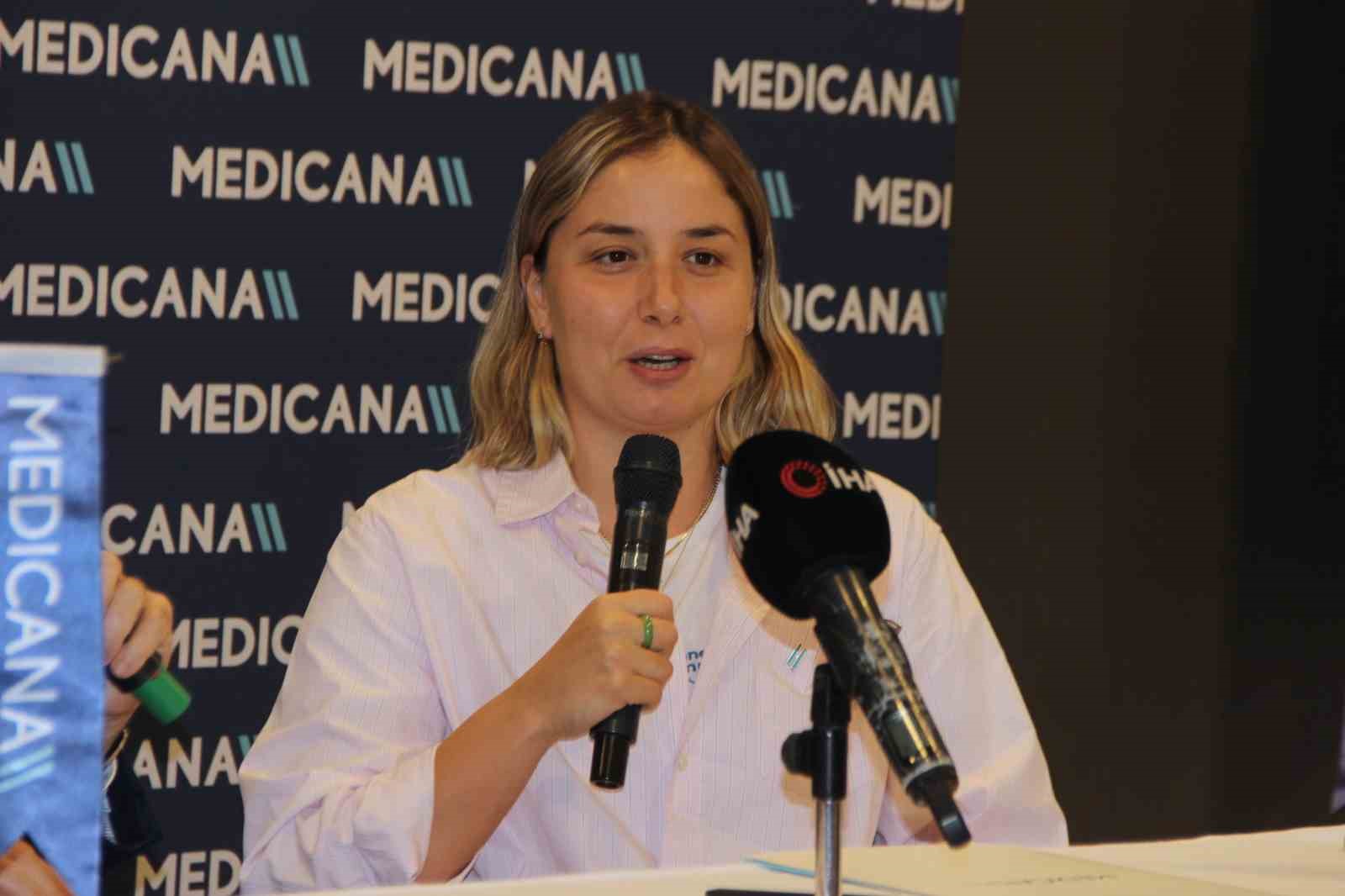 Bengisu Avcı yeni sezonda da Medicana ile kulaç atacak
