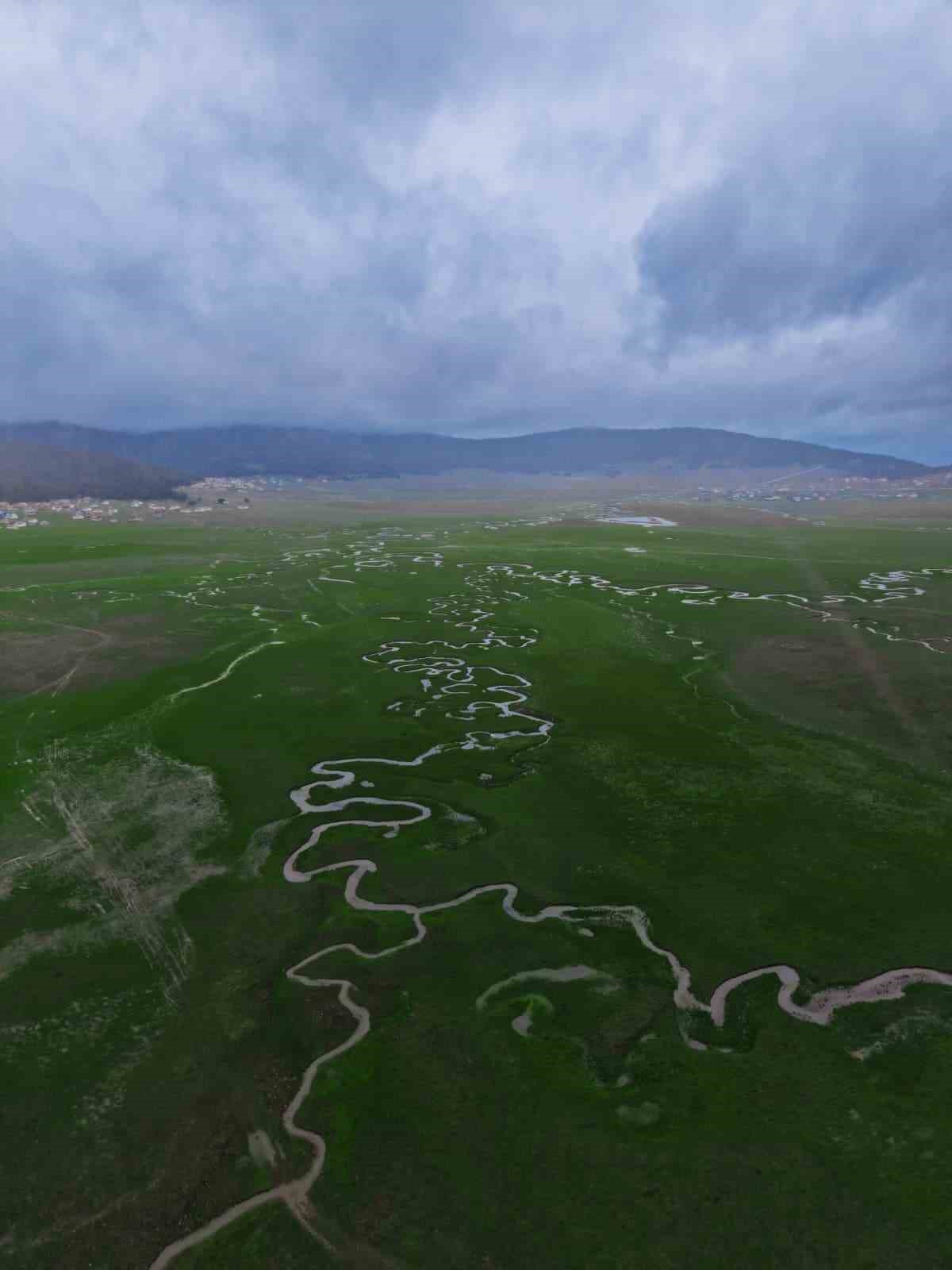 Benli yaylasındaki menderesler havadan görüntülendi
