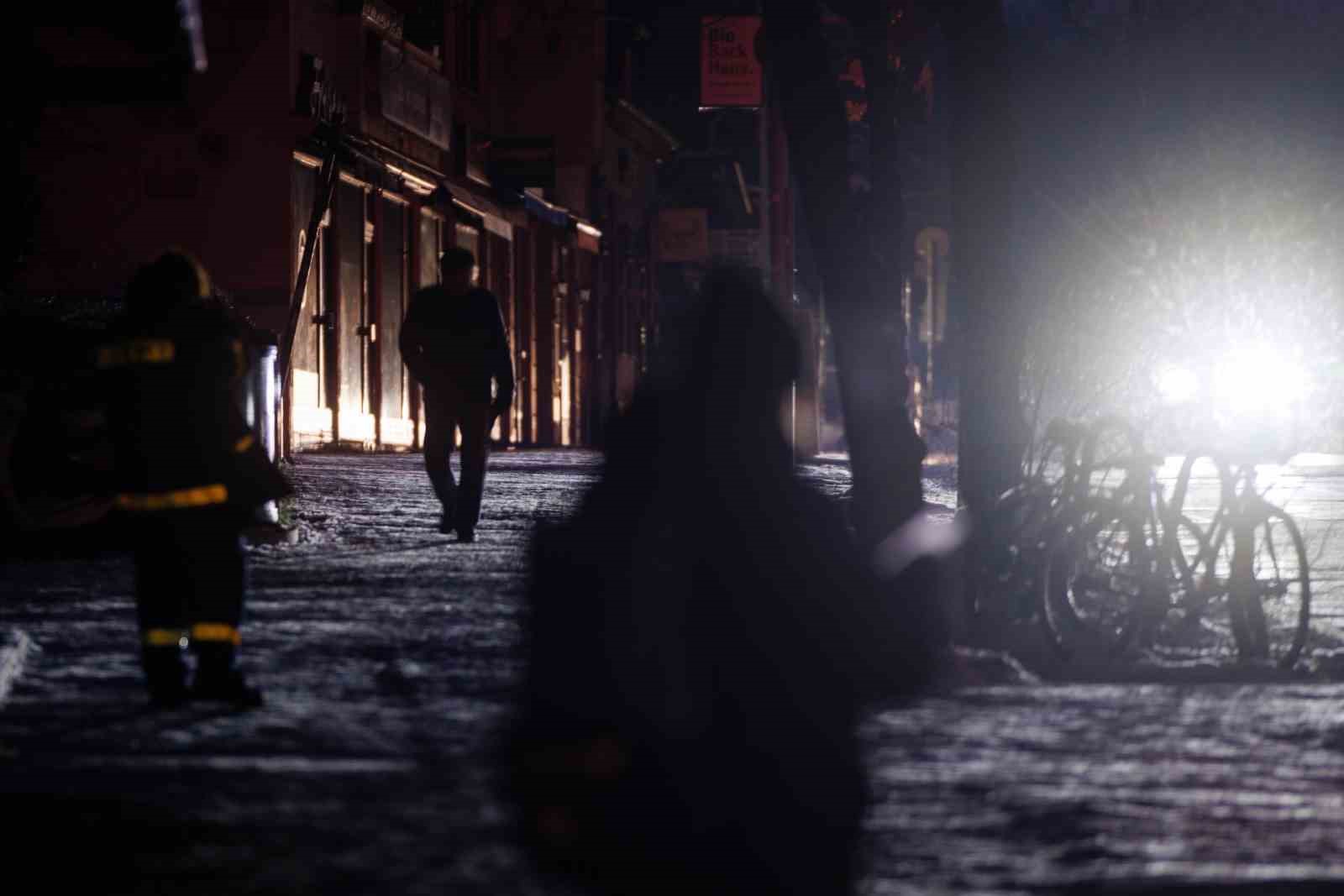 Berlin’de 25 binden fazla hane 4 gündür elektriksiz
