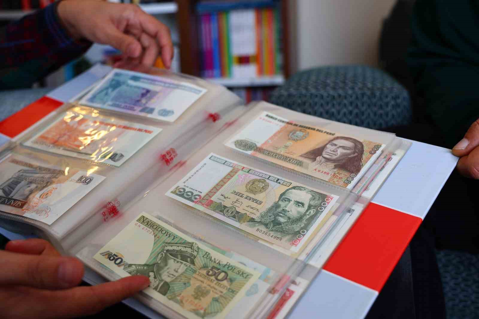 Beş kıtadan 75 ülkenin banknotunu derleyen öğretmen yok olan devletleri unutturmuyor
