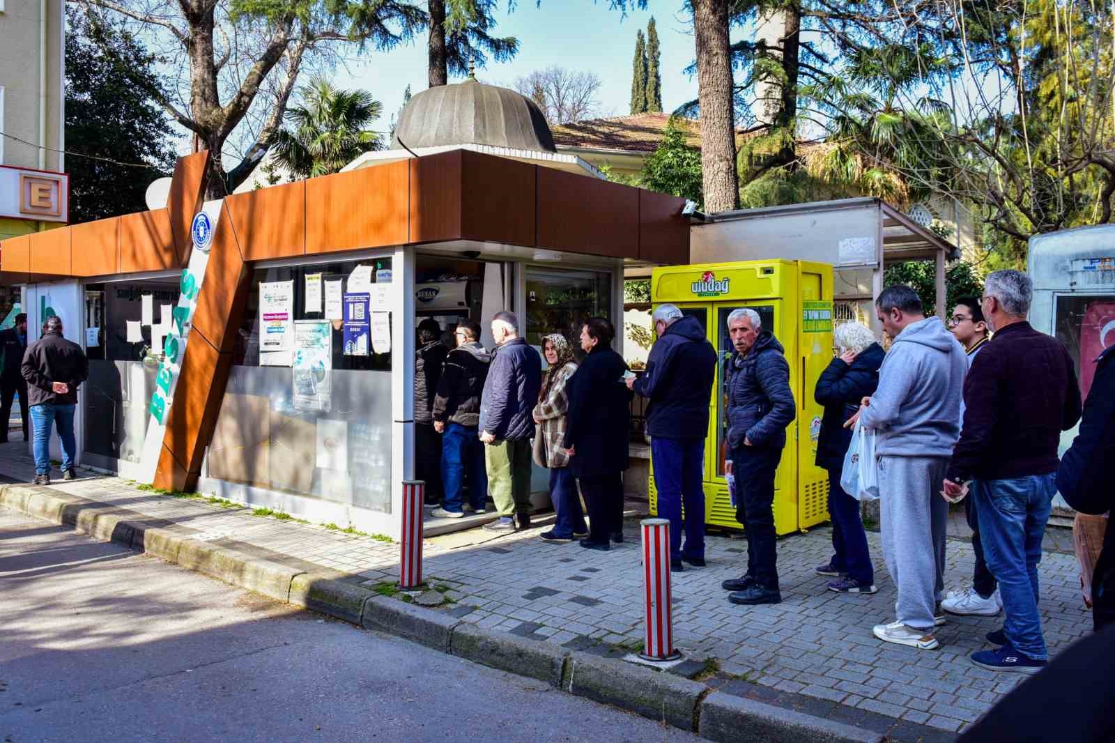 BESAŞ’ın Ramazan pidesine yoğun ilgi
