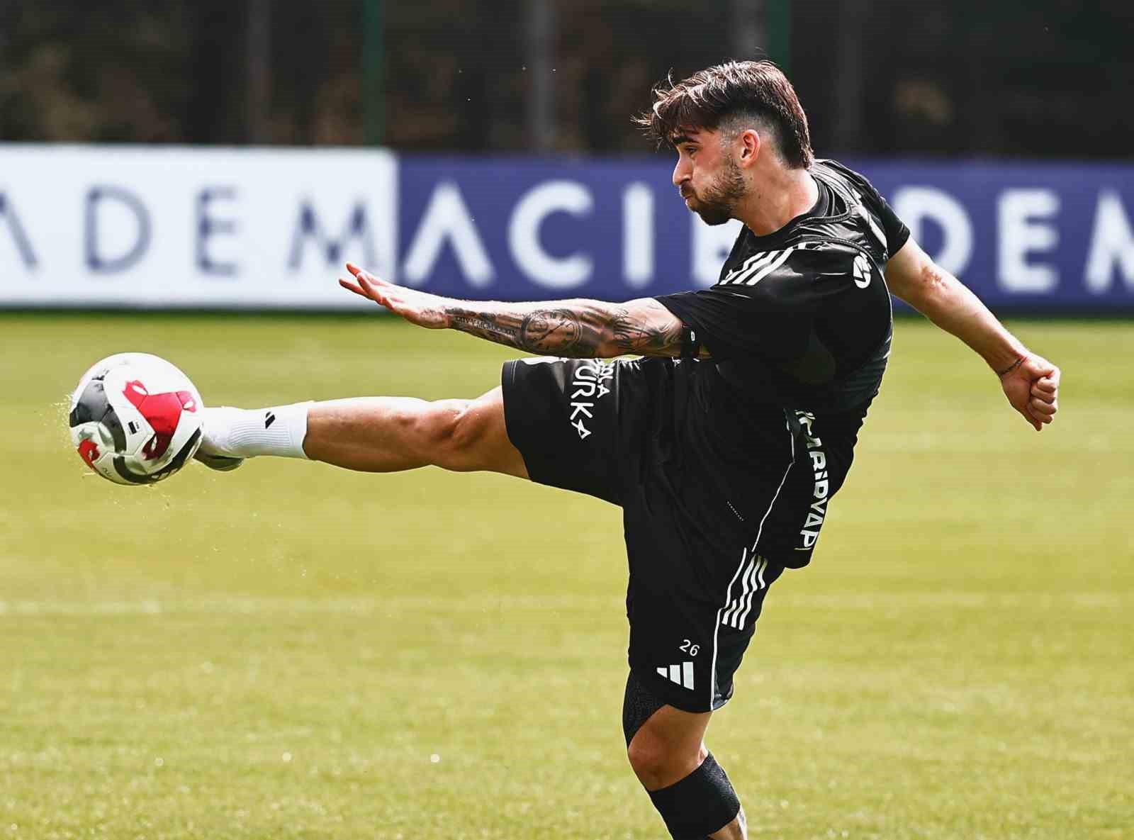 Beşiktaş, Corendon Alanyaspor maçı hazırlıklarını sürdürdü
