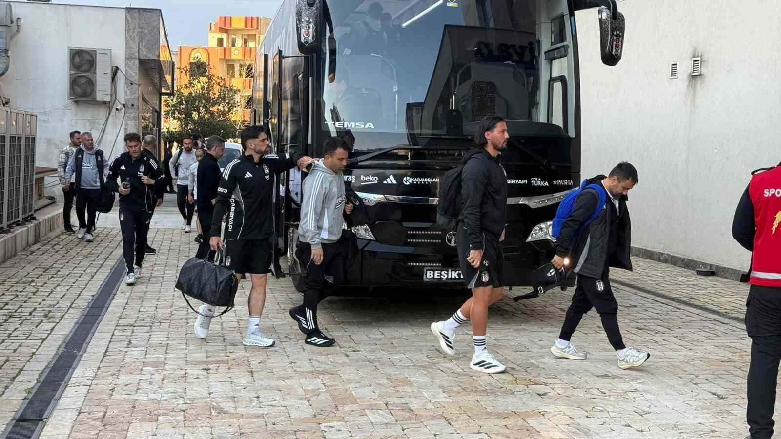 Beşiktaş kafilesi Gaziantep’te
