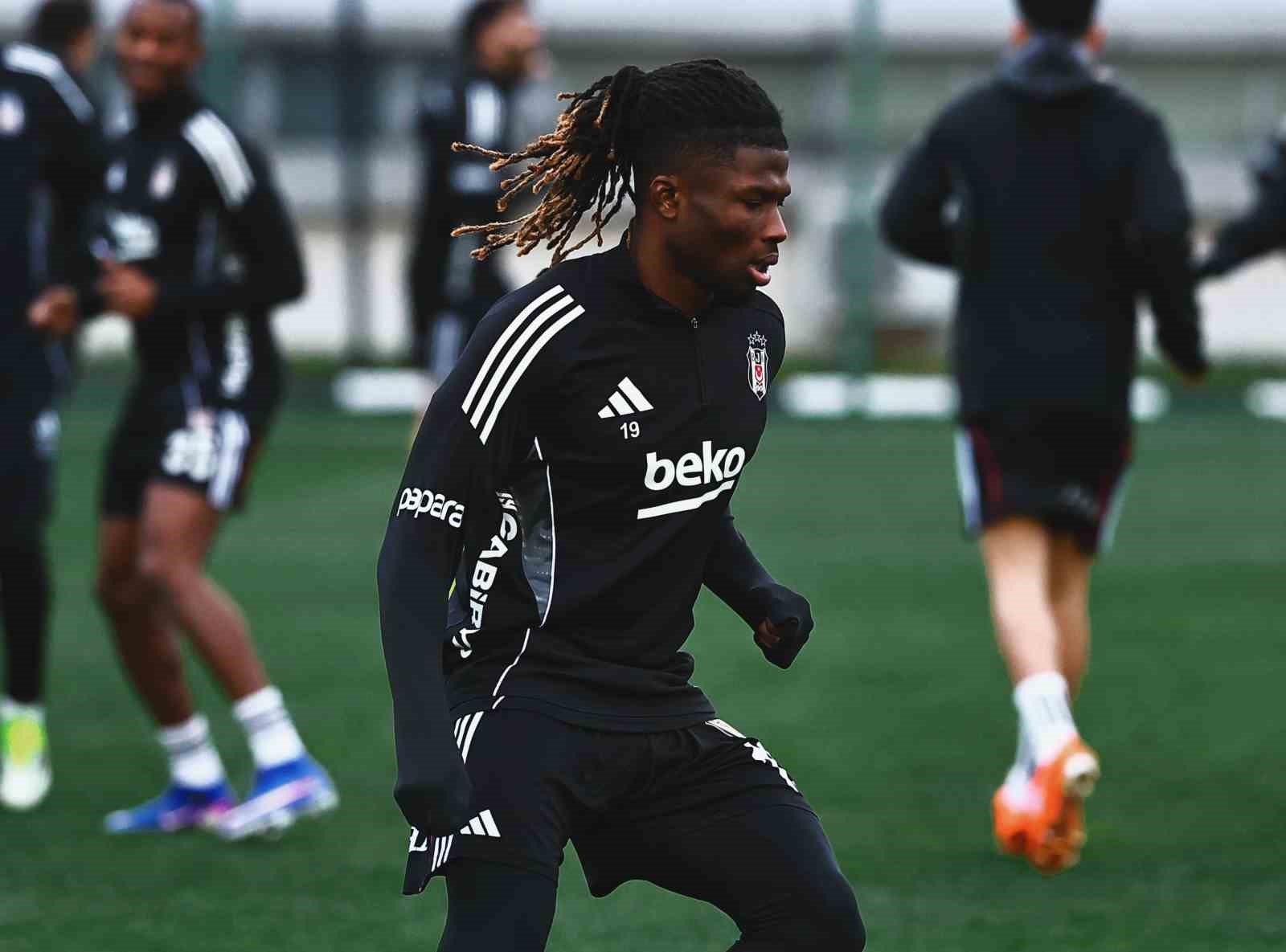 Beşiktaş, Konyaspor maçı hazırlıklarını tamamladı
