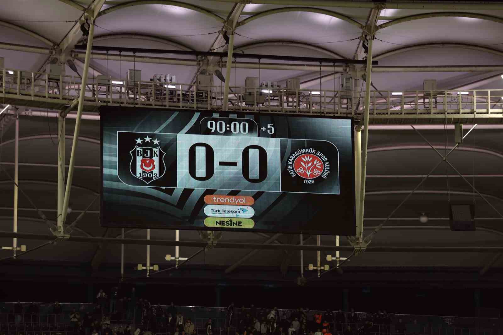 Beşiktaş, ligde 8. beraberliğini aldı

