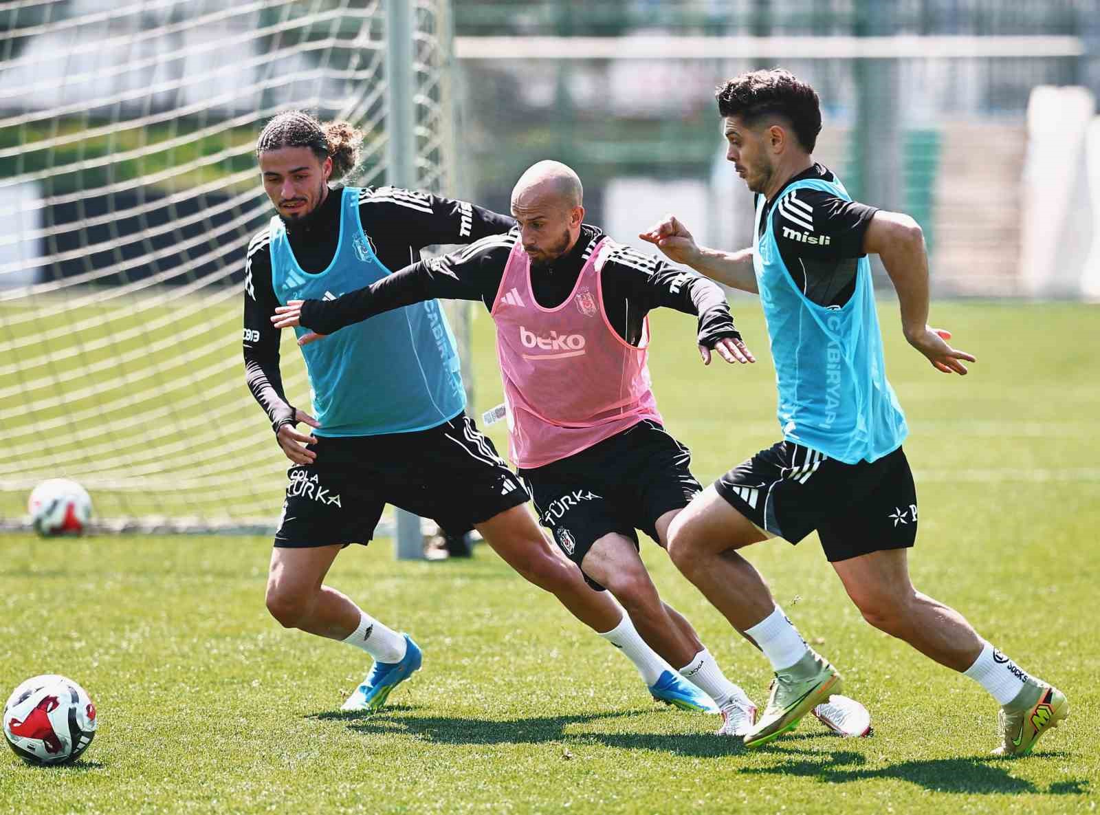 Beşiktaş’ta Alanyaspor maçı hazırlıkları başladı
