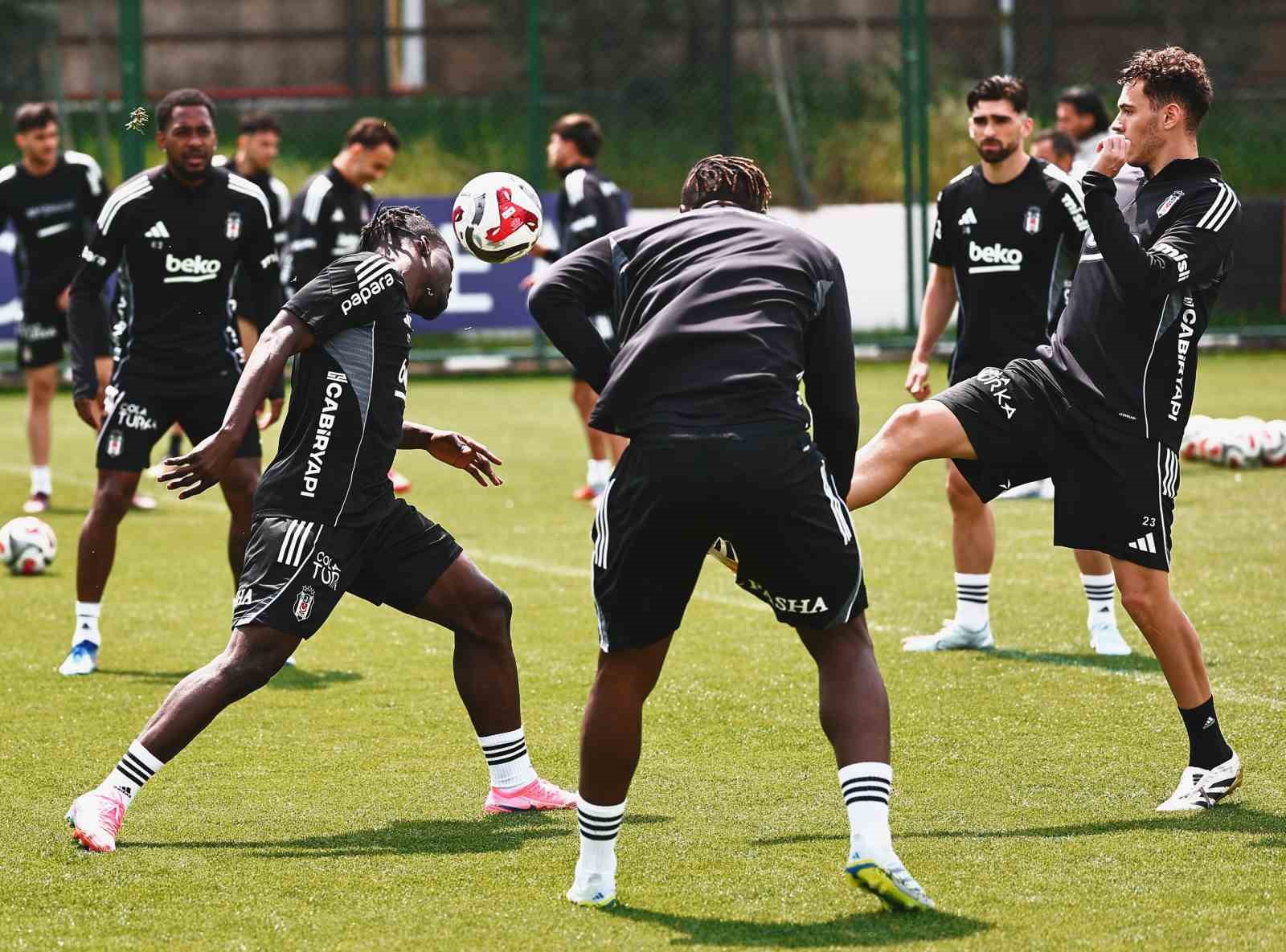 Beşiktaş’ta, Gaziantep Futbol Kulübü maçı hazırlıkları tamamlandı
