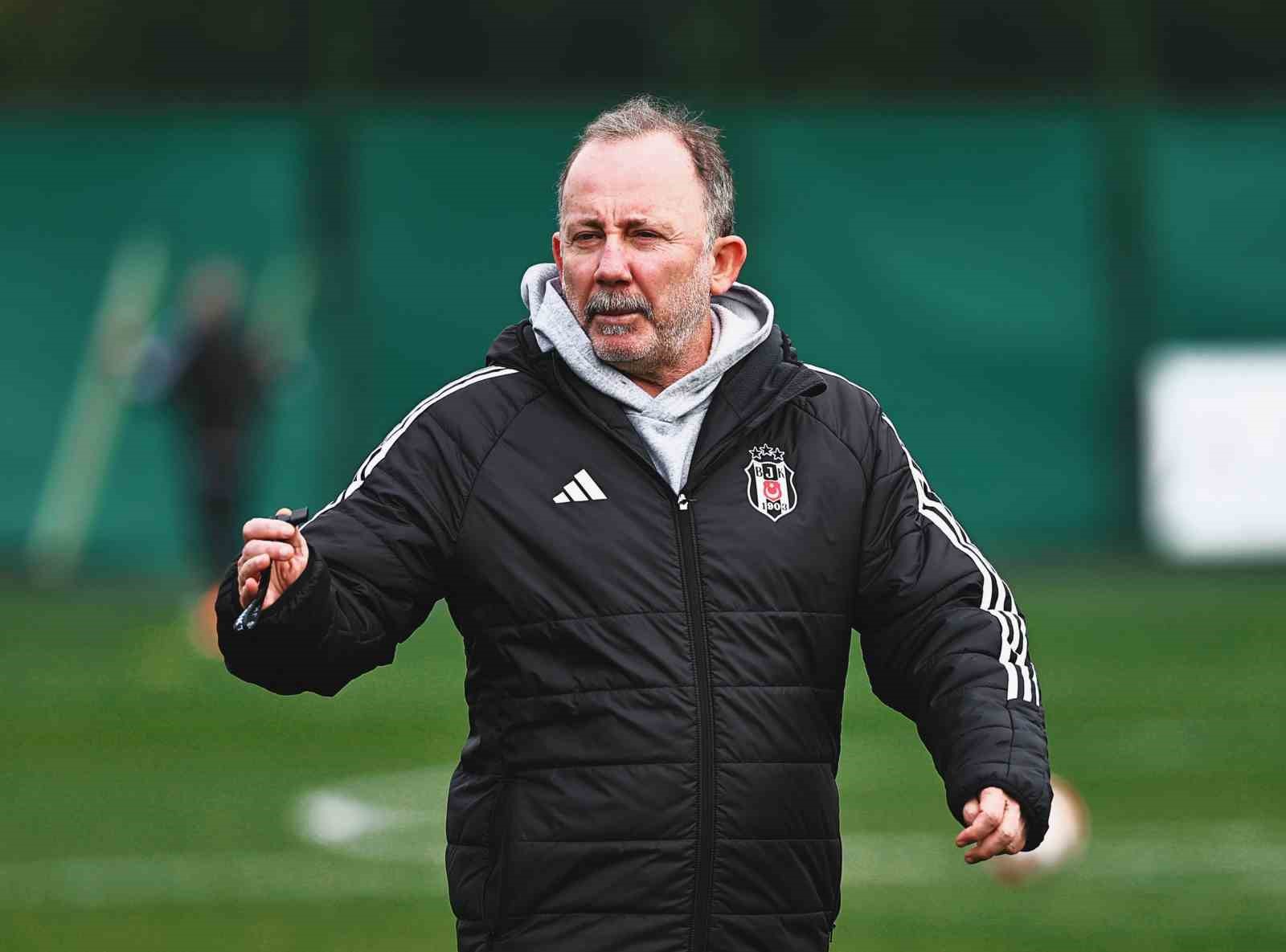 Beşiktaş’ta Konyaspor maçı hazırlıkları devam etti
