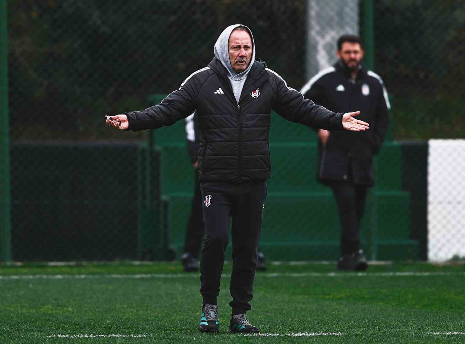 Beşiktaş’ta Rams Başakşehir maçı hazırlıkları başladı
