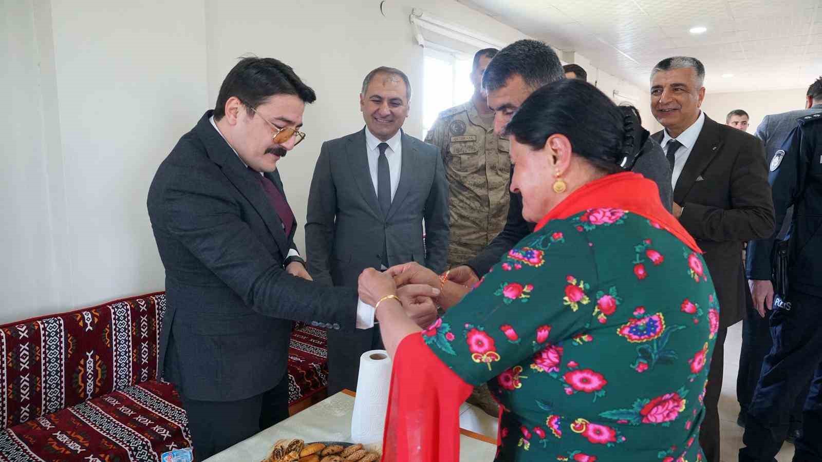 Beşiri’de "Çerşema Sor" bayramı kutlandı
