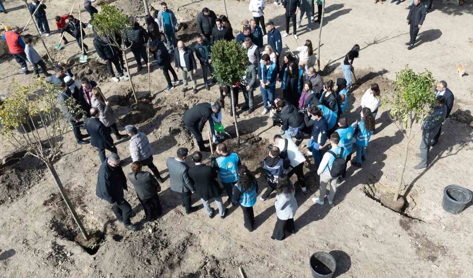 Beton söküldü, umut filizlendi
