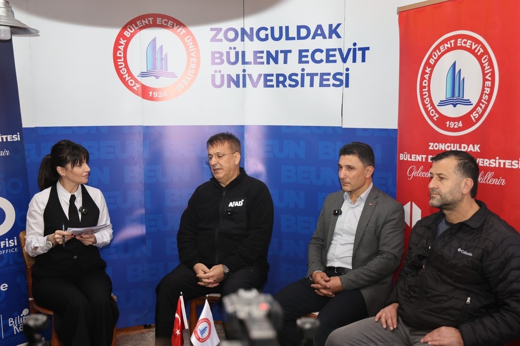 BEUN Bilim Kafe Söyleşileri’nde 6 Şubat Depremleri Anıldı, Deprem Bilinci Toplumla Buluşturuldu
