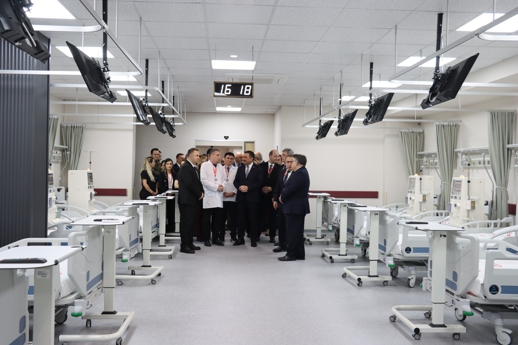 BEUN Diyaliz Merkezi yenilenen yüzü ile hizmete girdi
