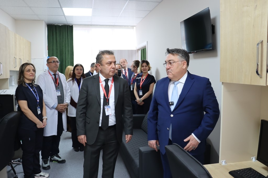 BEUN Hastanesinde yenilenen endokrinoloji servisi hizmete açıldı
