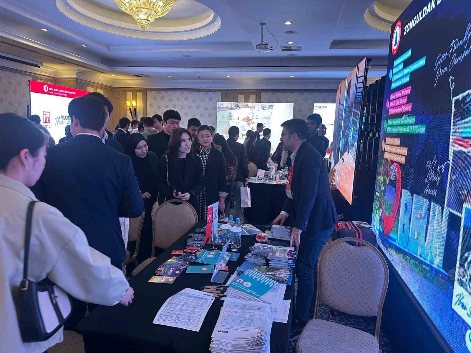 BEUN, Özbekistan’da Aday Öğrencilerin Gözdesi Oldu
