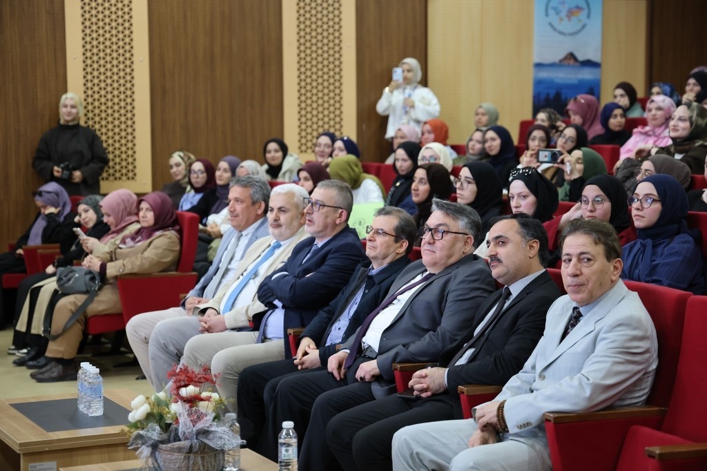 BEUN’da Arapça Bilgi Yarışması  düzenlendi
