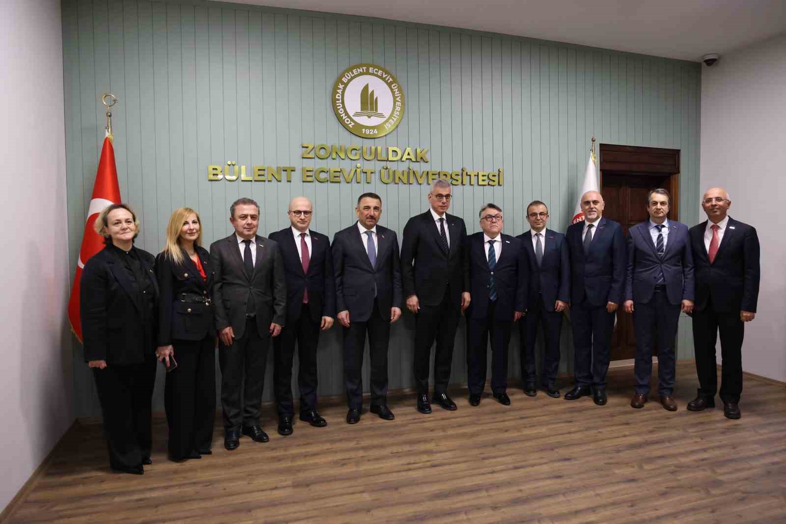 BEUN’da, Sağlıklı Türkiye Yüzyılı toplantısı gerçekleştirildi
BEUN’da, Sağlıklı Türkiye Yüzyılı toplantısı gerçekleştirildi