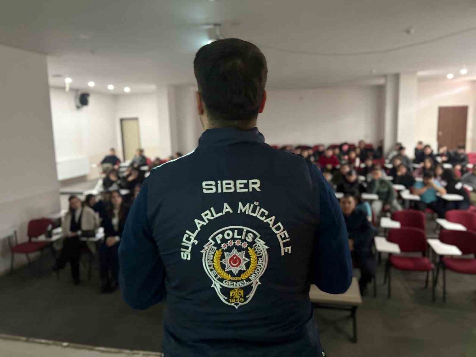 Beyağaç’ta polisten farkındalık eğitimi verildi
