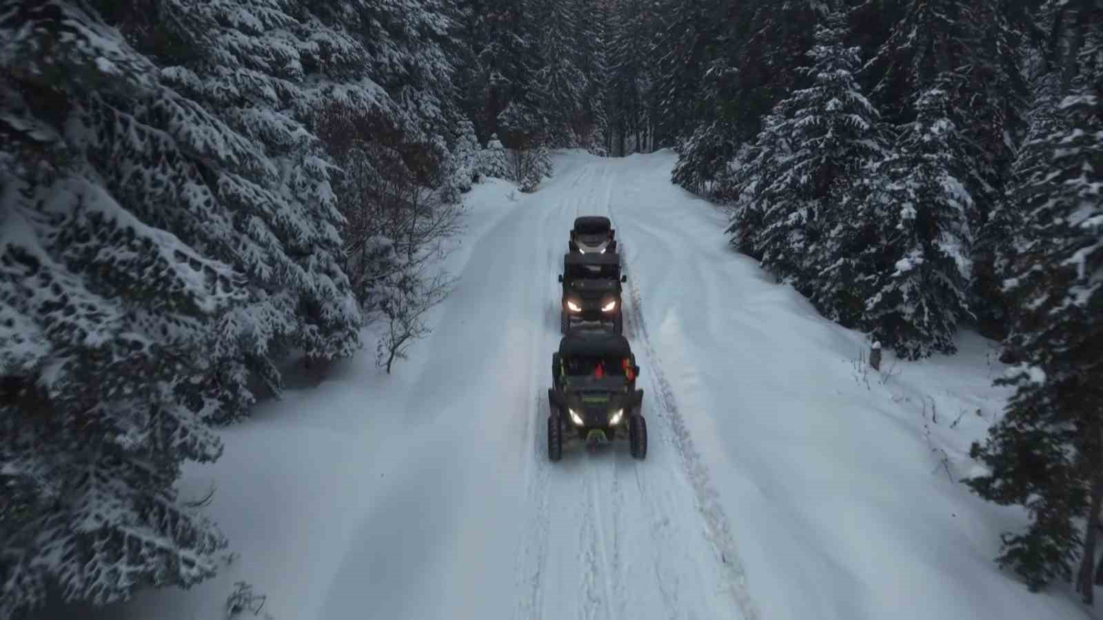 Beyaz örtünün keyfini UTV’lerle çıkardılar
