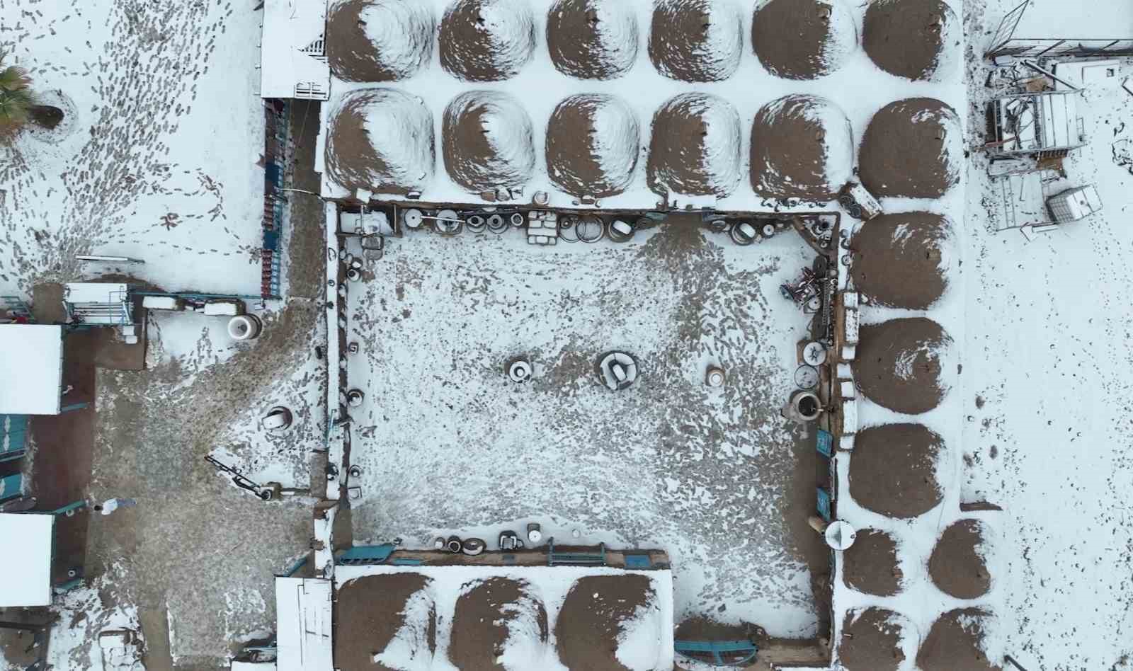 Beyazla tarihin buluşması eşsiz manzara oluşturdu
