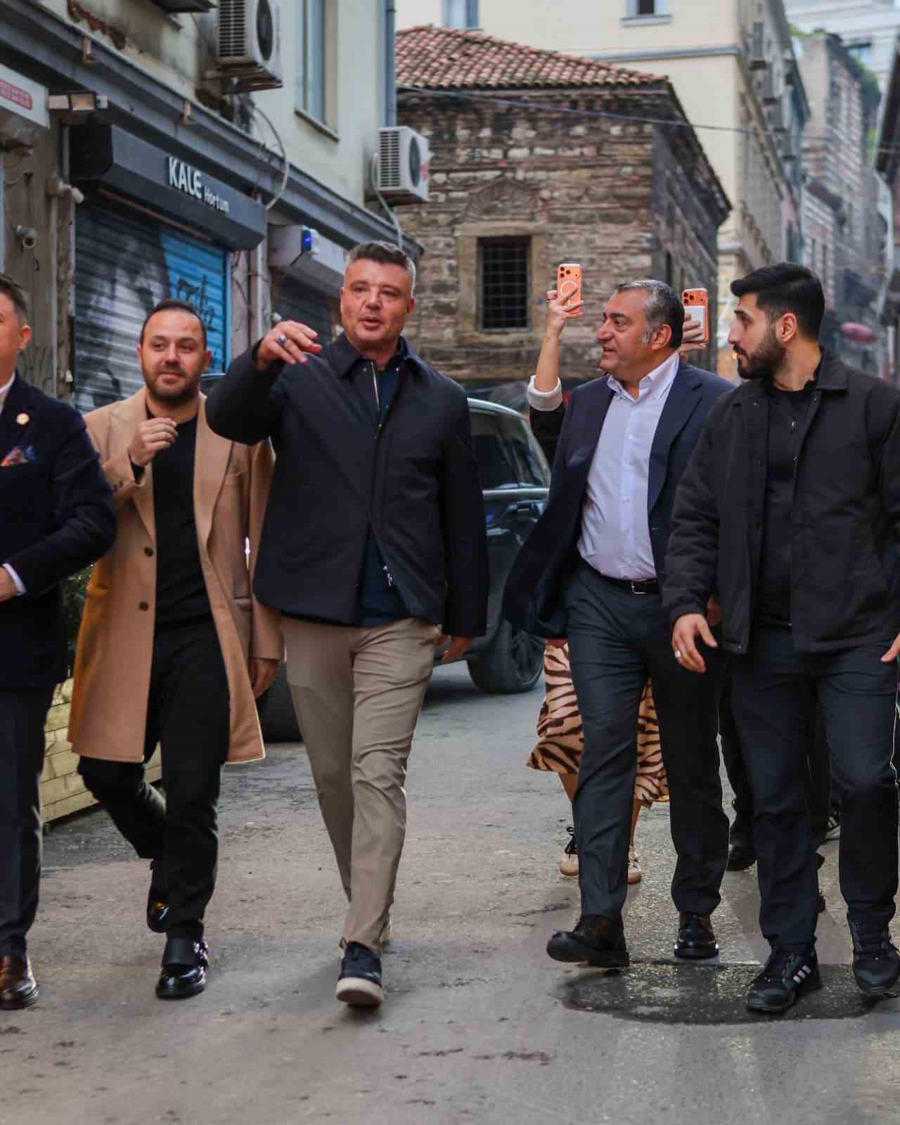 Beyoğlu Fenerbahçeliler Derneği şampiyonları ağırladı
