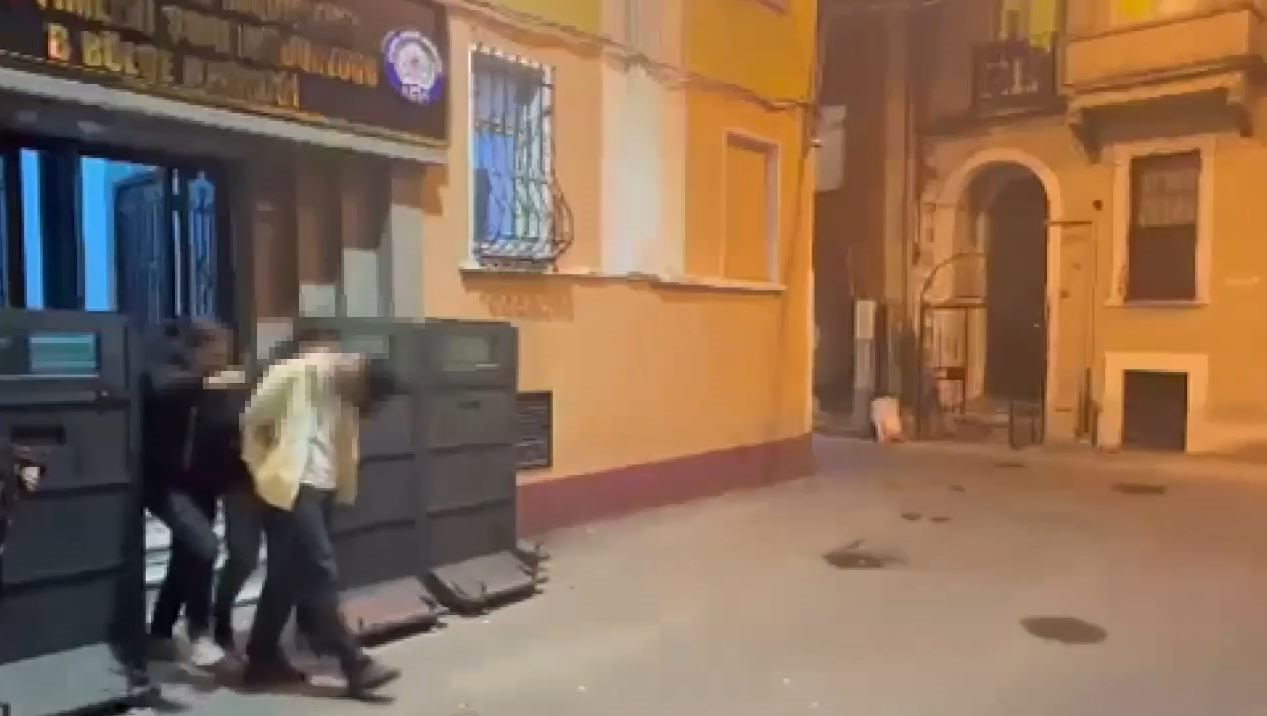 Beyoğlu’nda yankesicilik yapan şüpheli yakalandı
