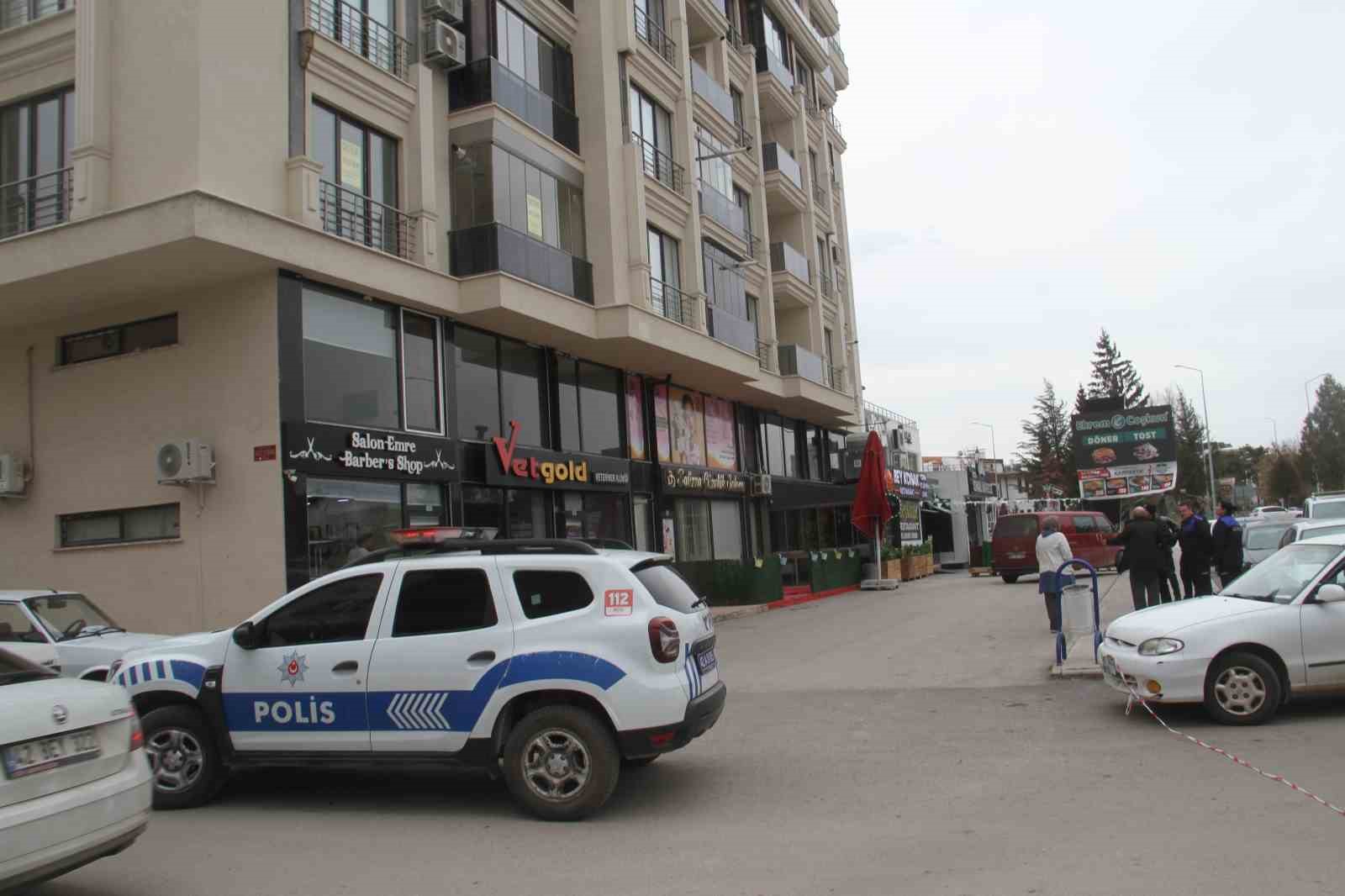 Beyşehir şiddetli fırtınaya teslim oldu
