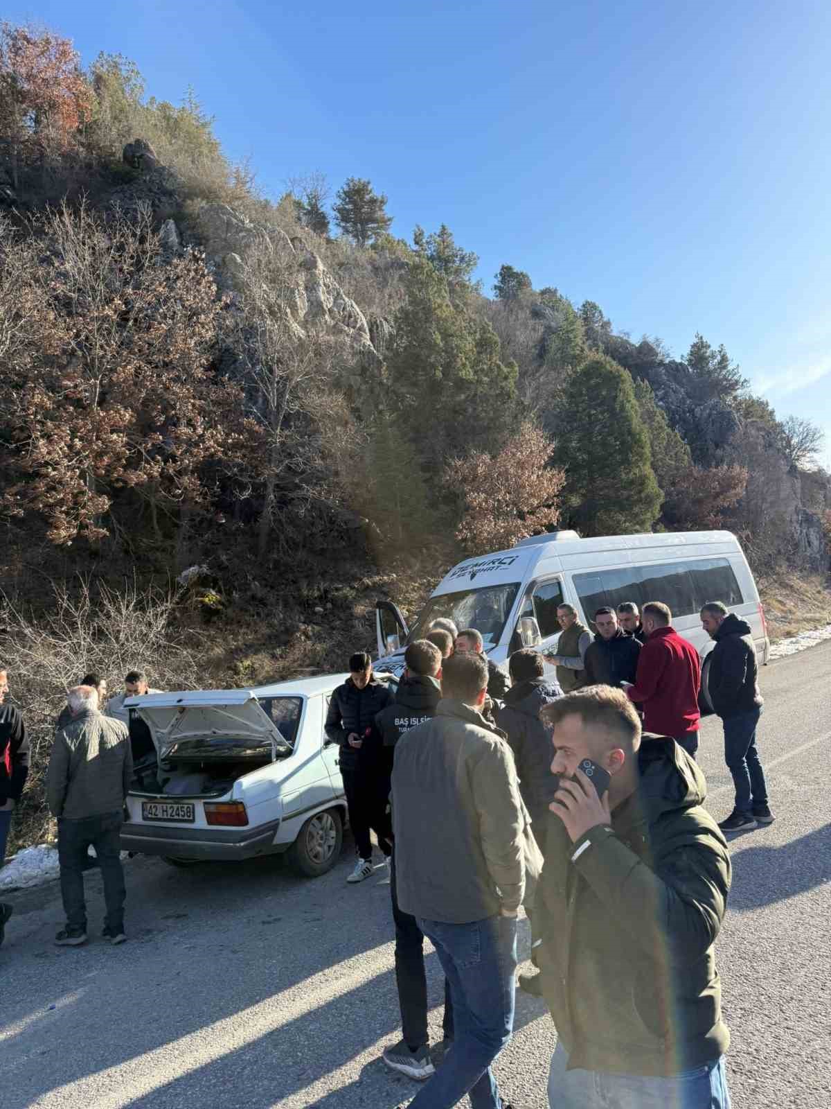 Beyşehir’de bir anlık kontrol kaybı can aldı kaza anı kamerada

