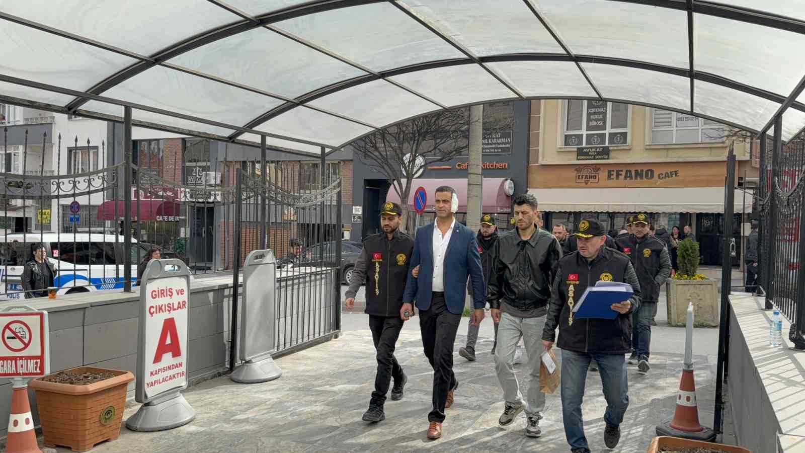 Bıçaklı kavgaya karışan 10 şüpheliden 5’i tutuklandı
