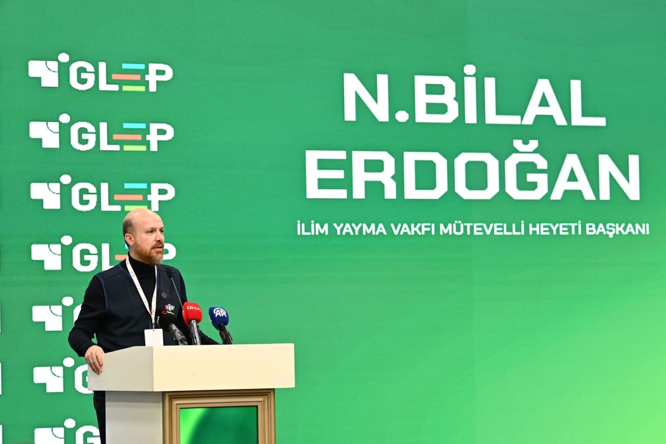 Bilal Erdoğan: "Dünya beşten büyüktür diyen bir liderimiz varken gelin bu çürümüş düzene muhalefet edelim"
