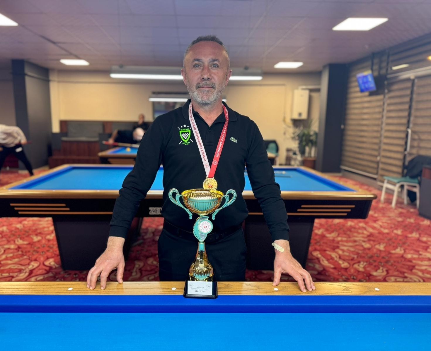 Bilardoda şampiyon Muzaffer Kahraman
