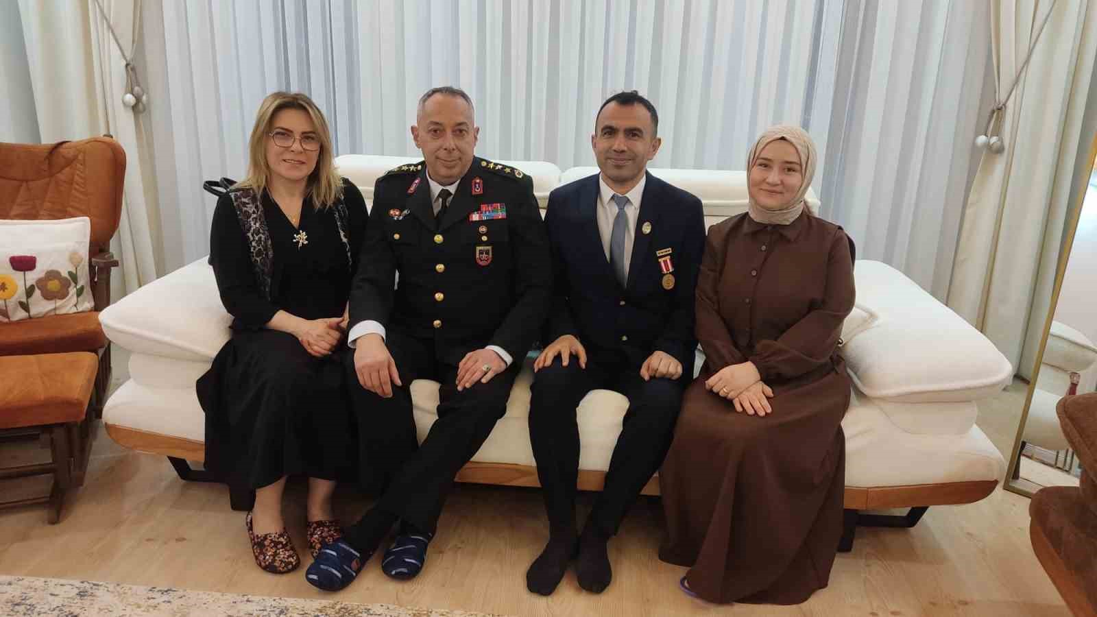 Bilecik protokolü şehit ve gazi aileleriyle iftarda buluştu
