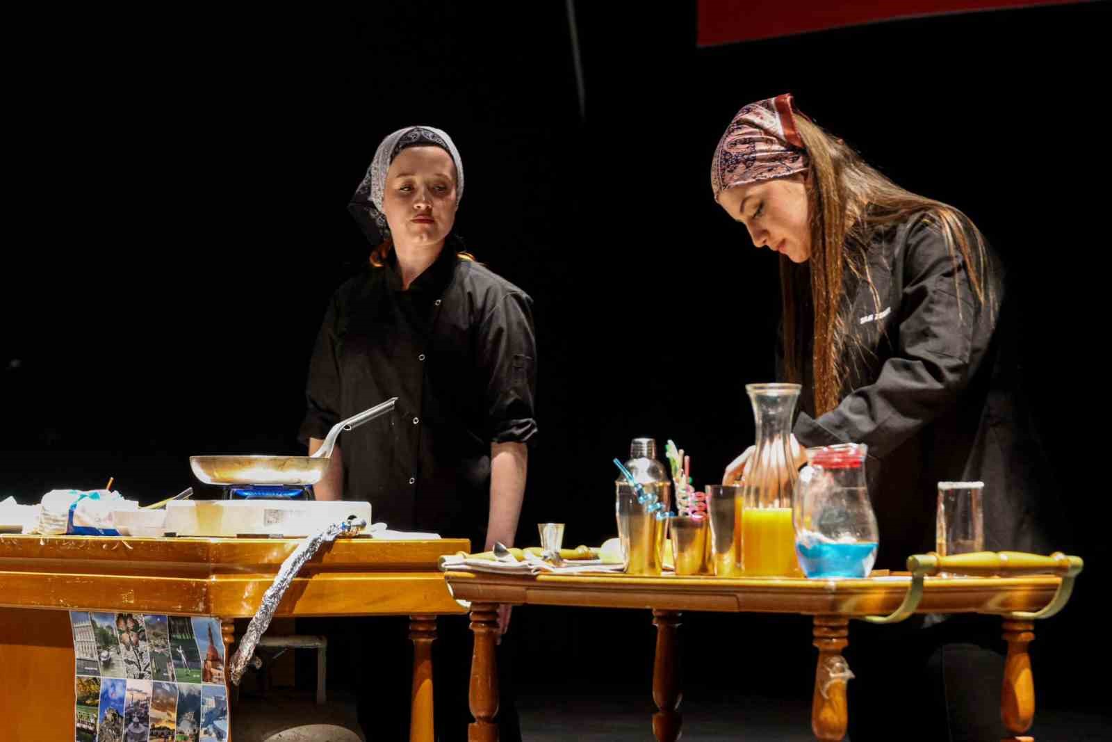 Bilecik’in turizminde hedefi uluslararası alanda tanınan kültür ve turizm şehir olmak
Bilecik’in turizminde hedefi uluslararası alanda tanınan kültür ve turizm şehir olmak