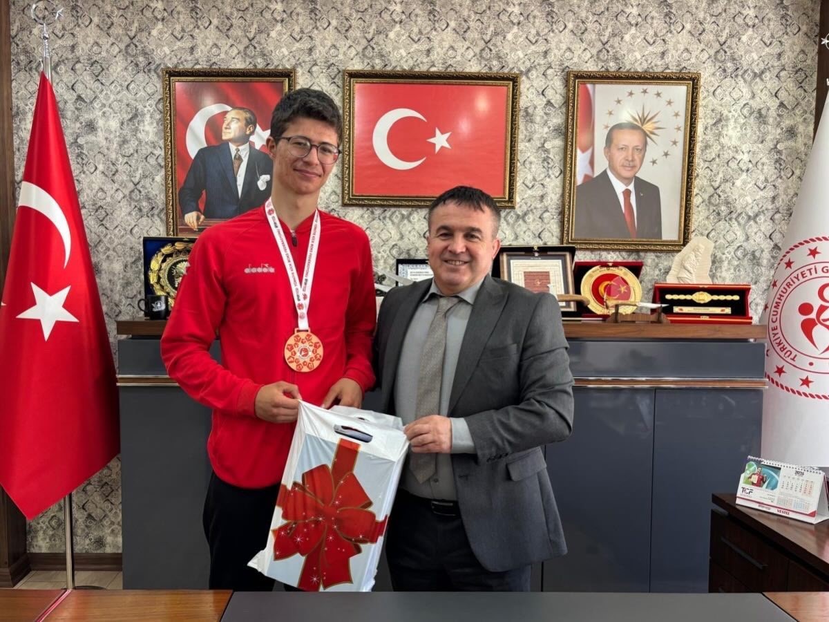 Bilecikli sporculardan kick boksta Türkiye derecesi
