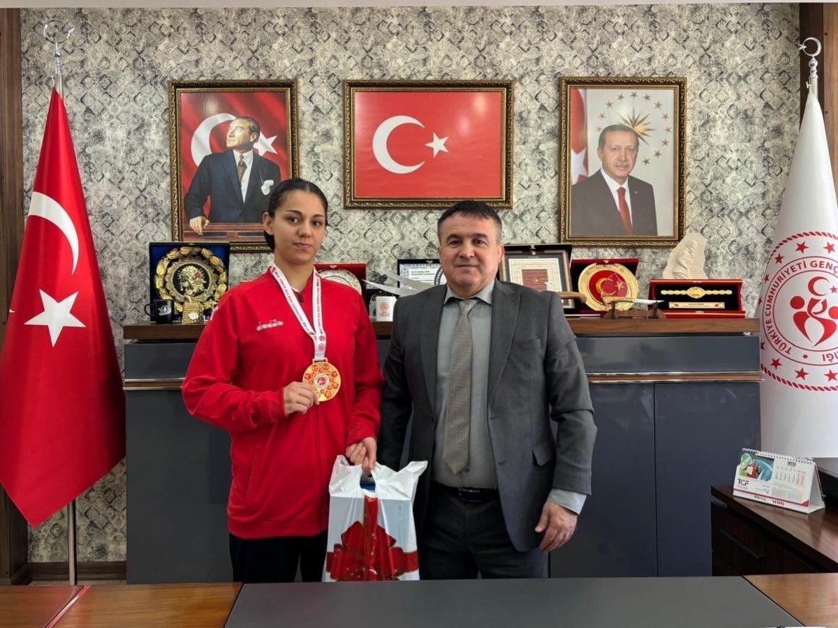 Bilecikli sporculardan kick boksta Türkiye derecesi
