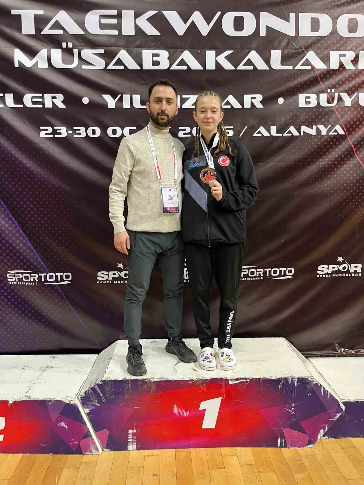 Bilecikli taekwondocu Türkiye Finalleri’ne yükseldi
