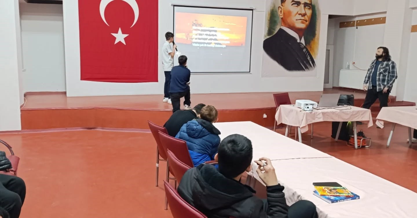 Bilecik’te çocuklardan eğlenceli karaoke gecesi
